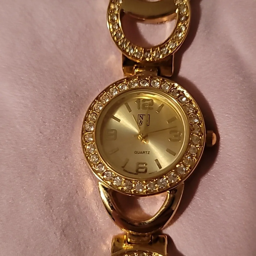 New York &‎ Company Gold Circular Geometric Crystal Links Bracelet Watch